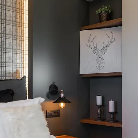 Miranda By Gm Luxury Apartament Kalawrita